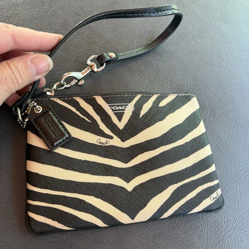 Coach Zebra Print Wristlet Zip Top Case Clutch Bag Cream Black PVC